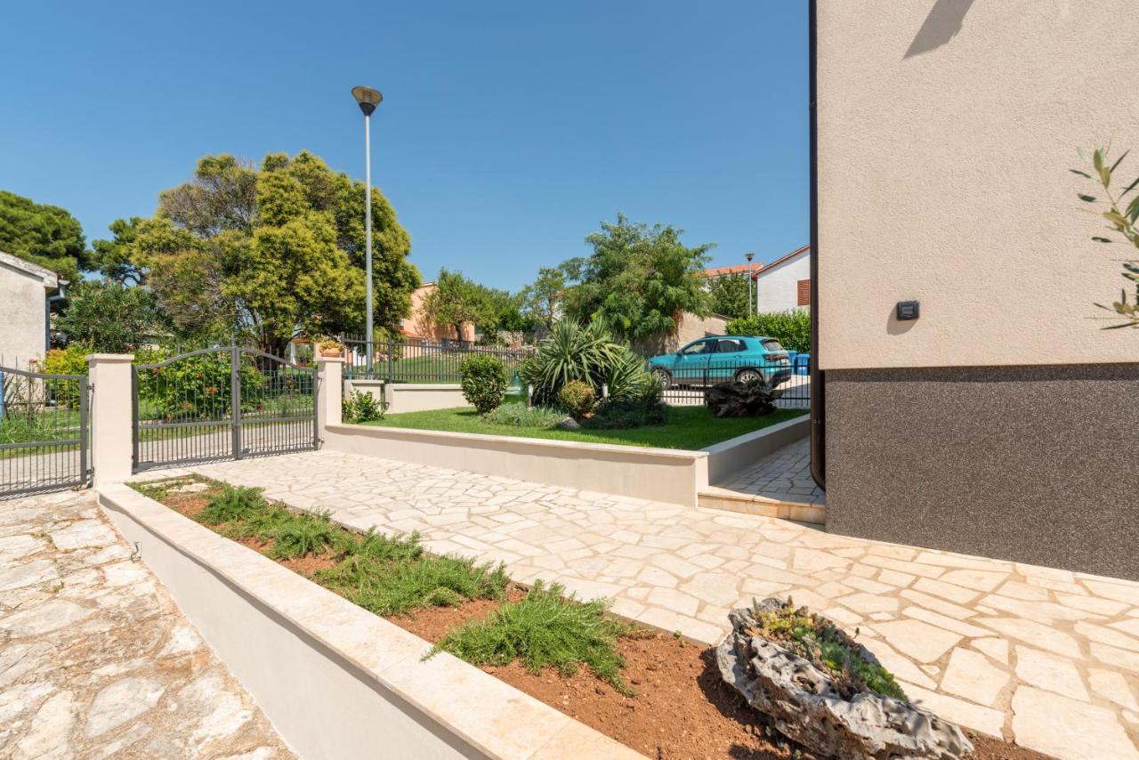 Apartman Dobrec Poreč Extérieur photo