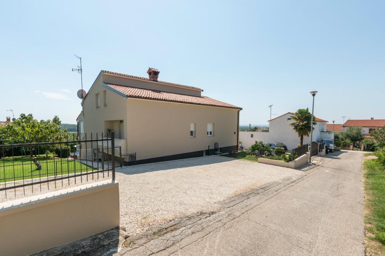 Apartman Dobrec Poreč Extérieur photo
